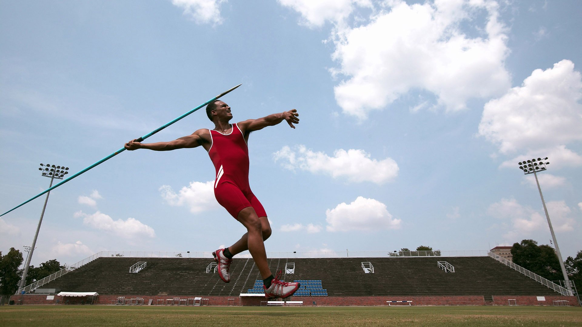九游体育app-足球技能挑战赛在多个省市同步展开，足球技能展示展示什么好